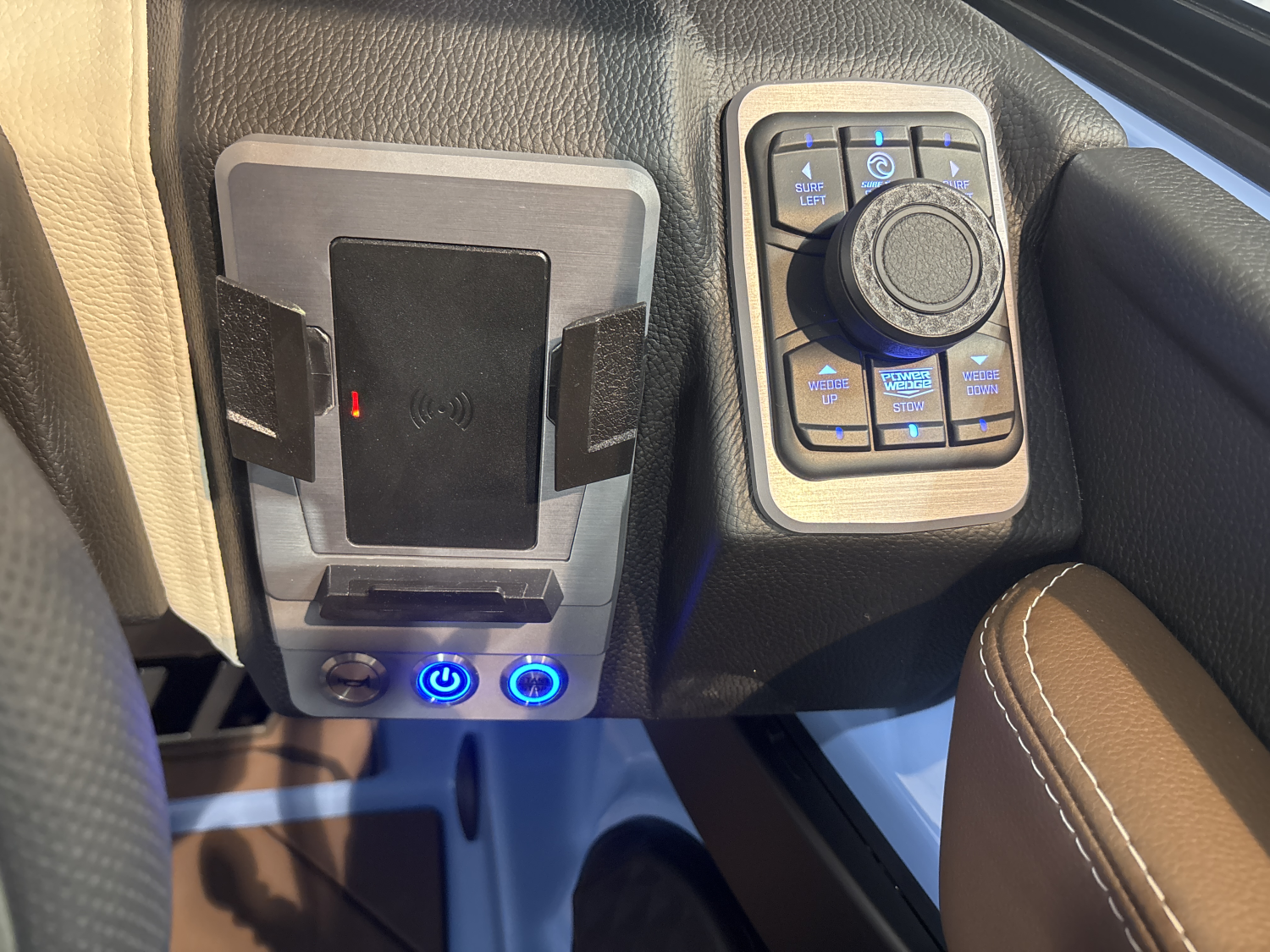2026 Malibu 23 LSV