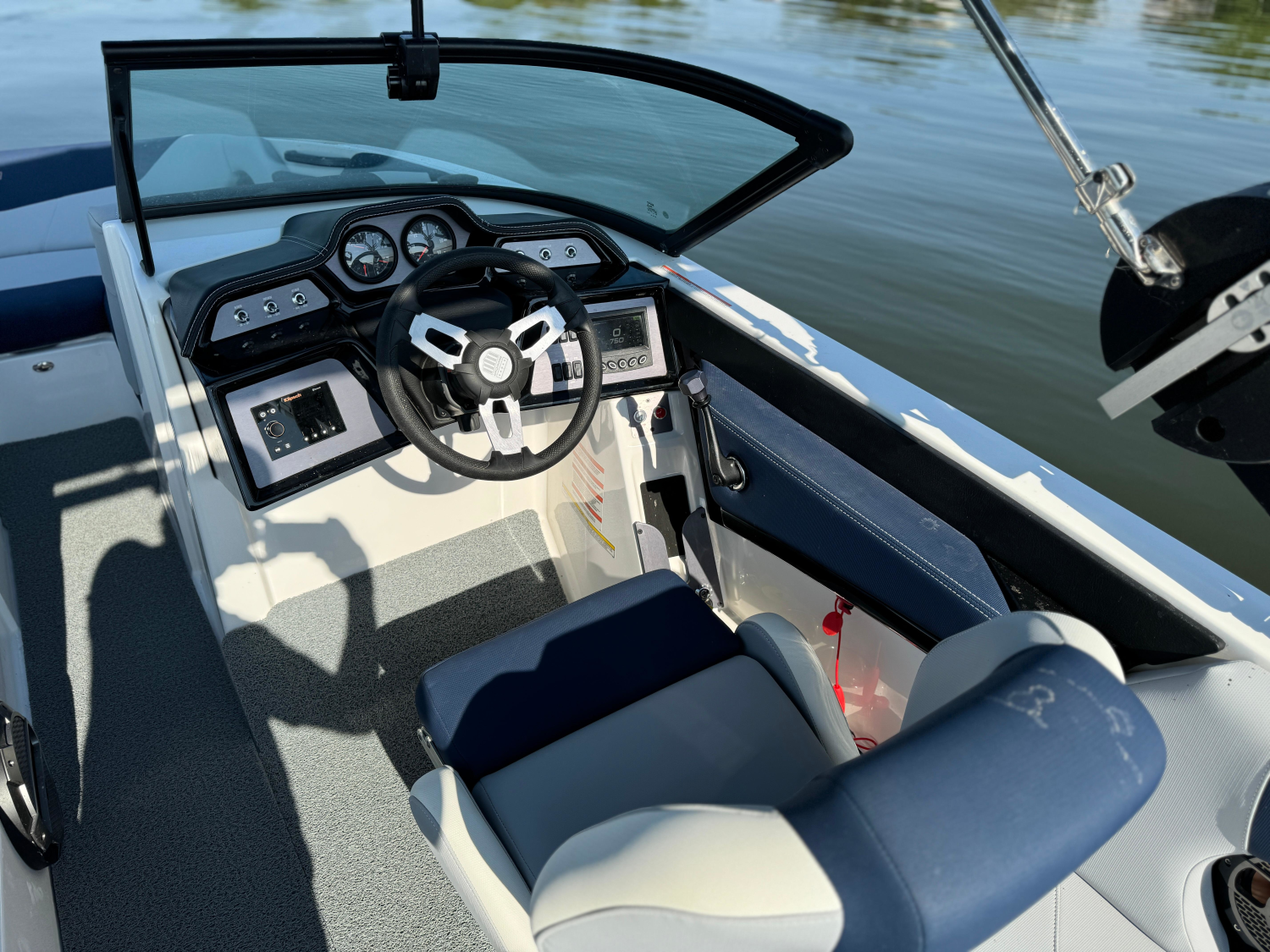 2022 MasterCraft NXT20