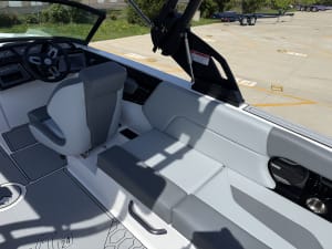 2026-mastercraft-nxt24-105717-image10