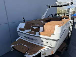 2025 Malibu Boats Wakesetter 25 LSV for sale in DRAPER, Utah
