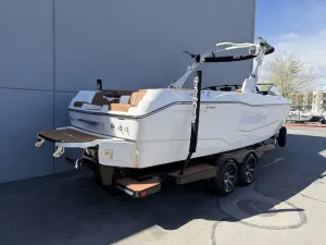 2025 Malibu Boats Wakesetter 25 LSV for sale in DRAPER, Utah