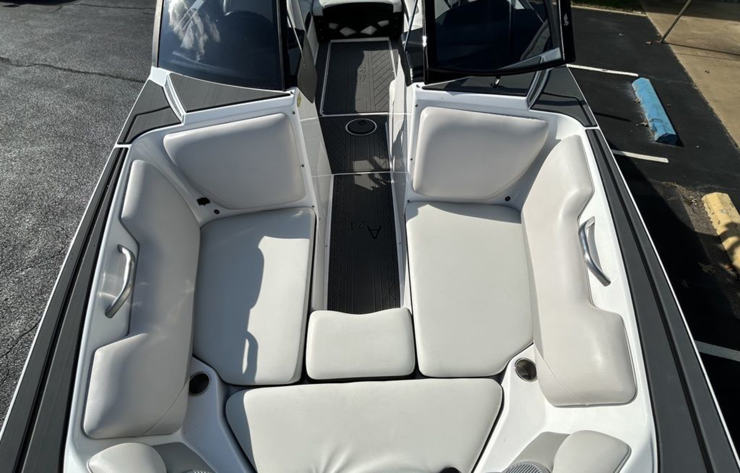 2014 Axis Wake Research A24