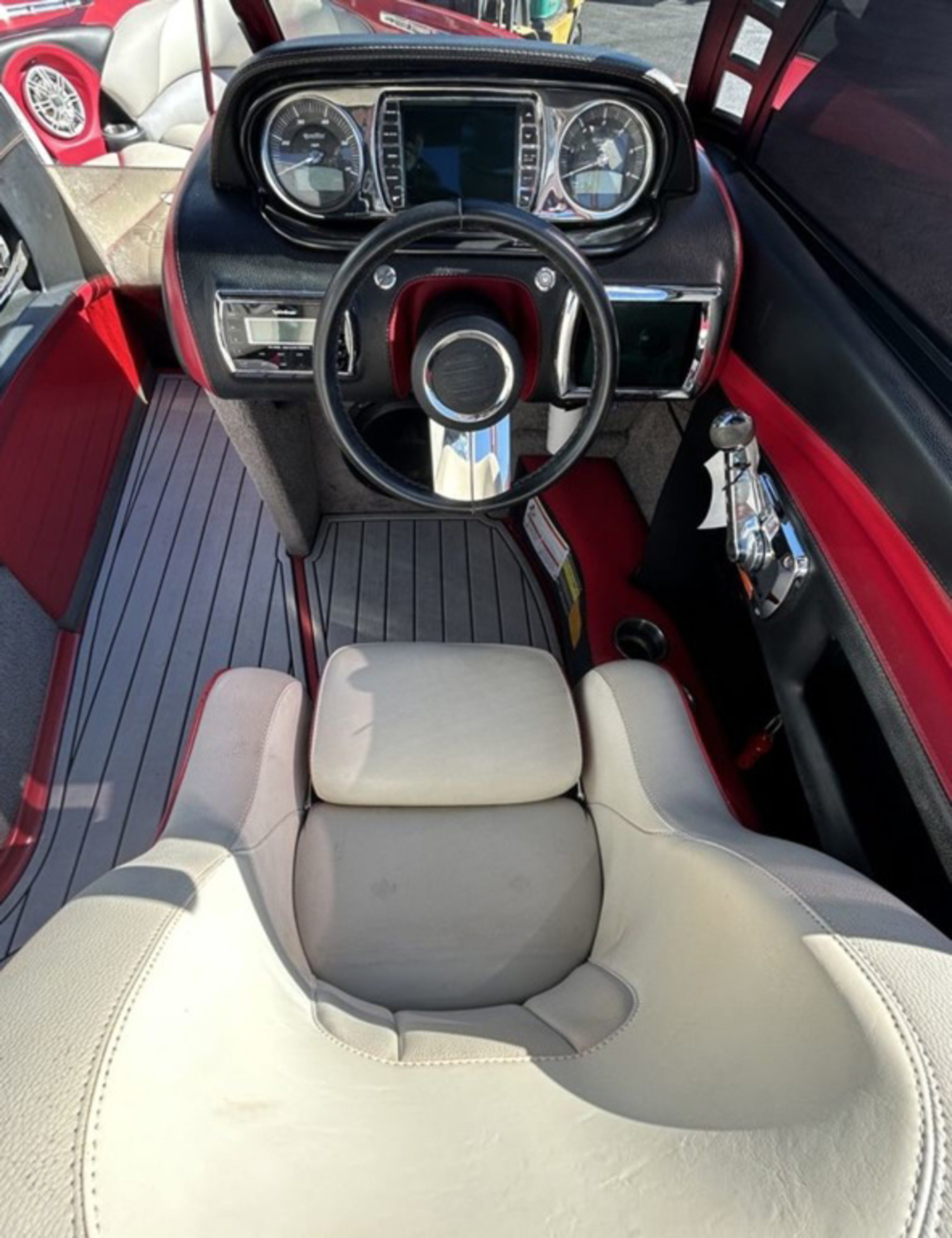 2012 Malibu Boats 247LSV