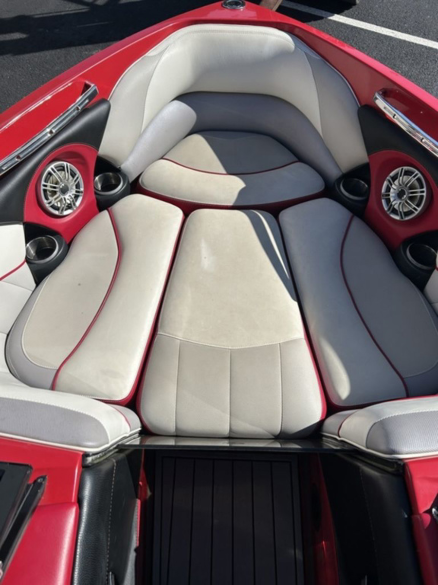 2012 Malibu Boats Wakesetter 247 LSV for sale in COUNCE, Tennessee