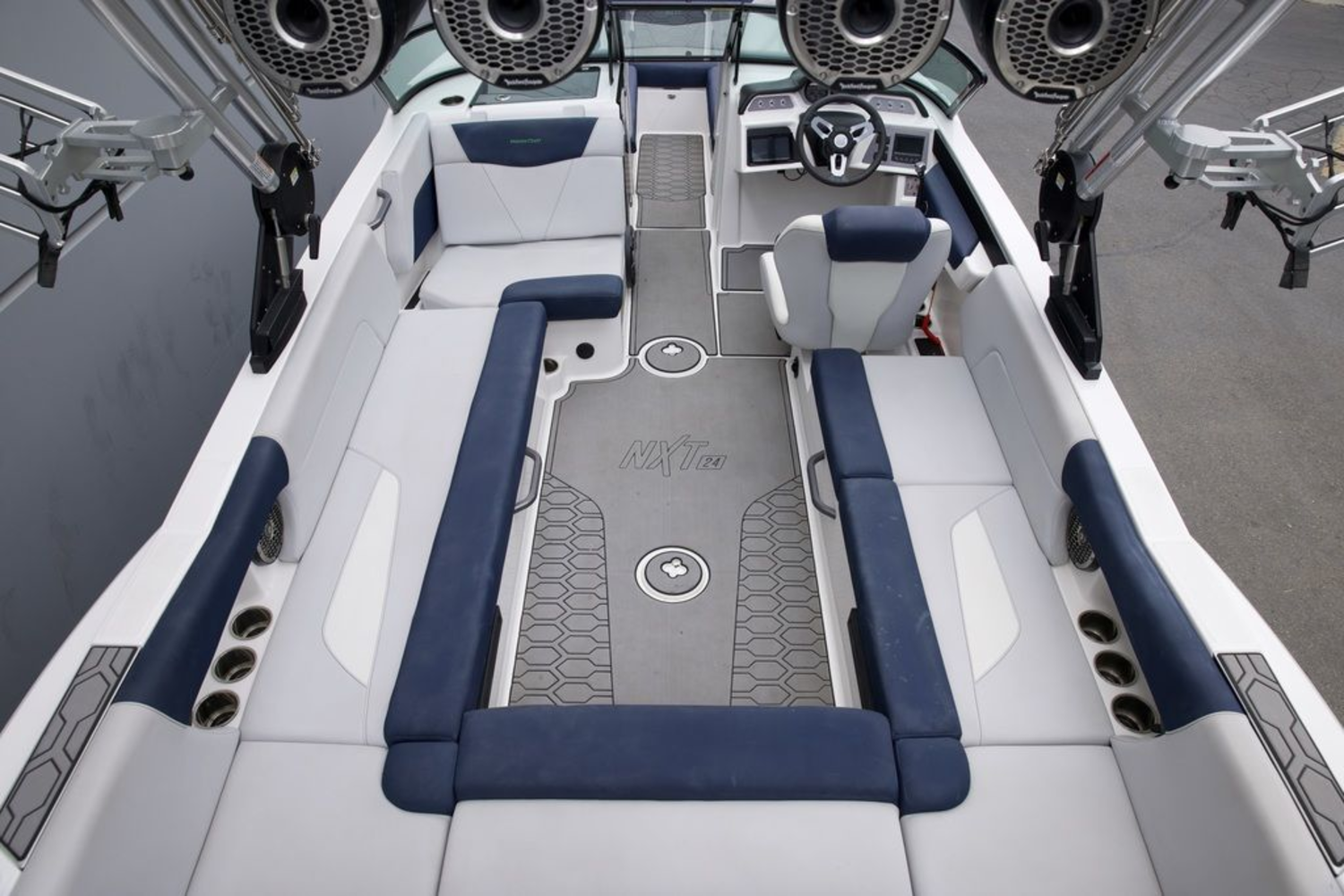 2021 MasterCraft NXT24