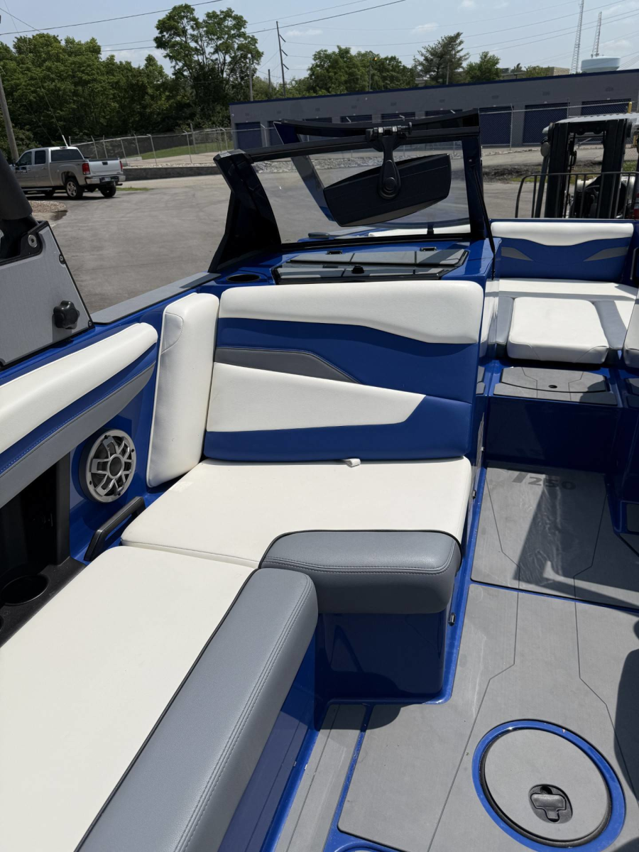2023 Axis Boats T250 for sale in Cincinnati, Ohio