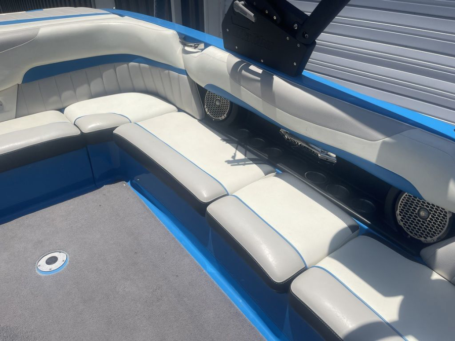 2013 Malibu Boats Wakesetter 24 MXZ for sale in Montgomery, Texas