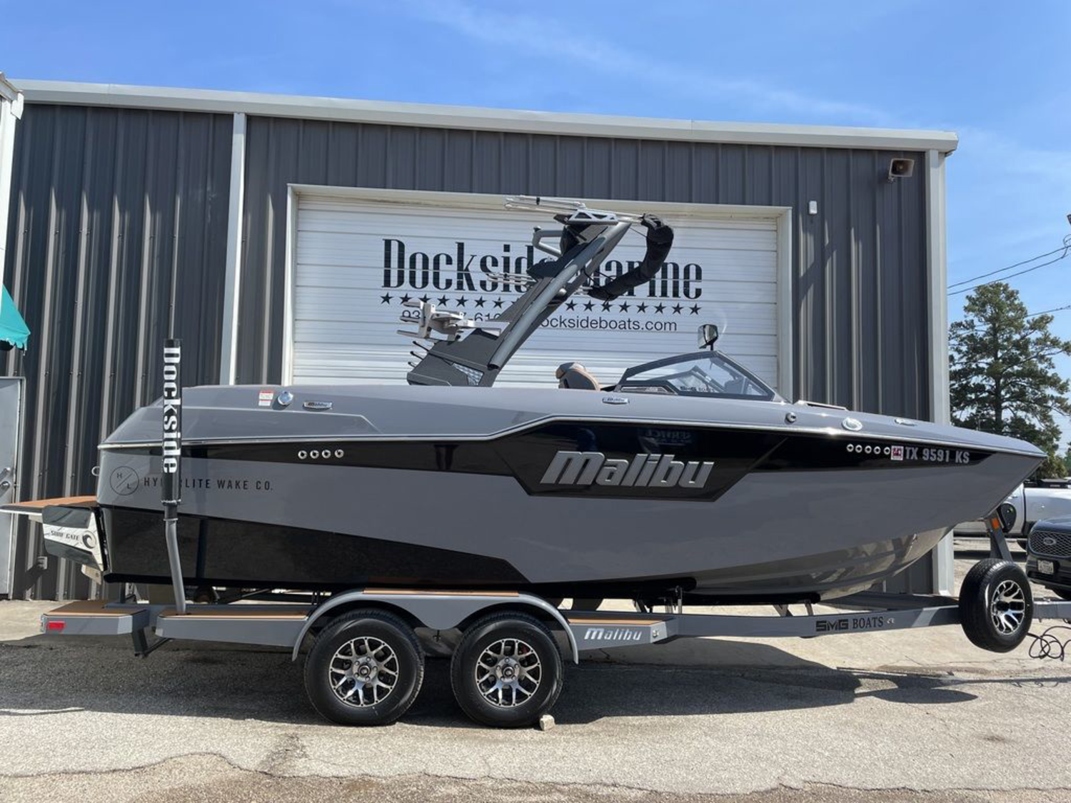 2023 Malibu Boats M220