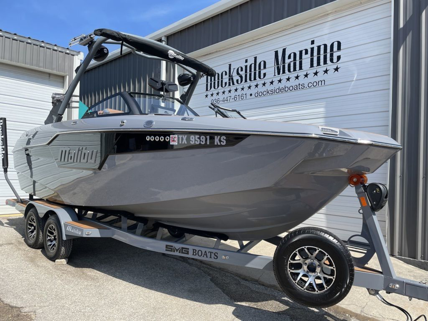 2023 Malibu Boats M220