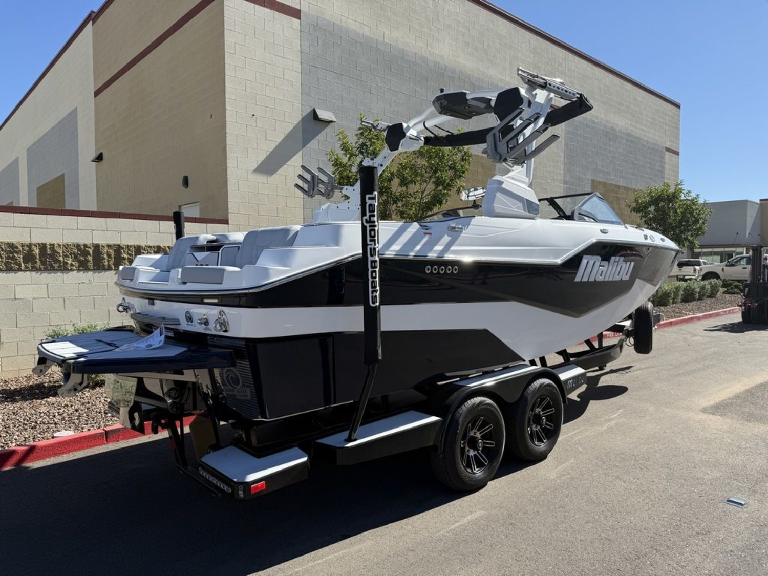 2025 Malibu Boats M230