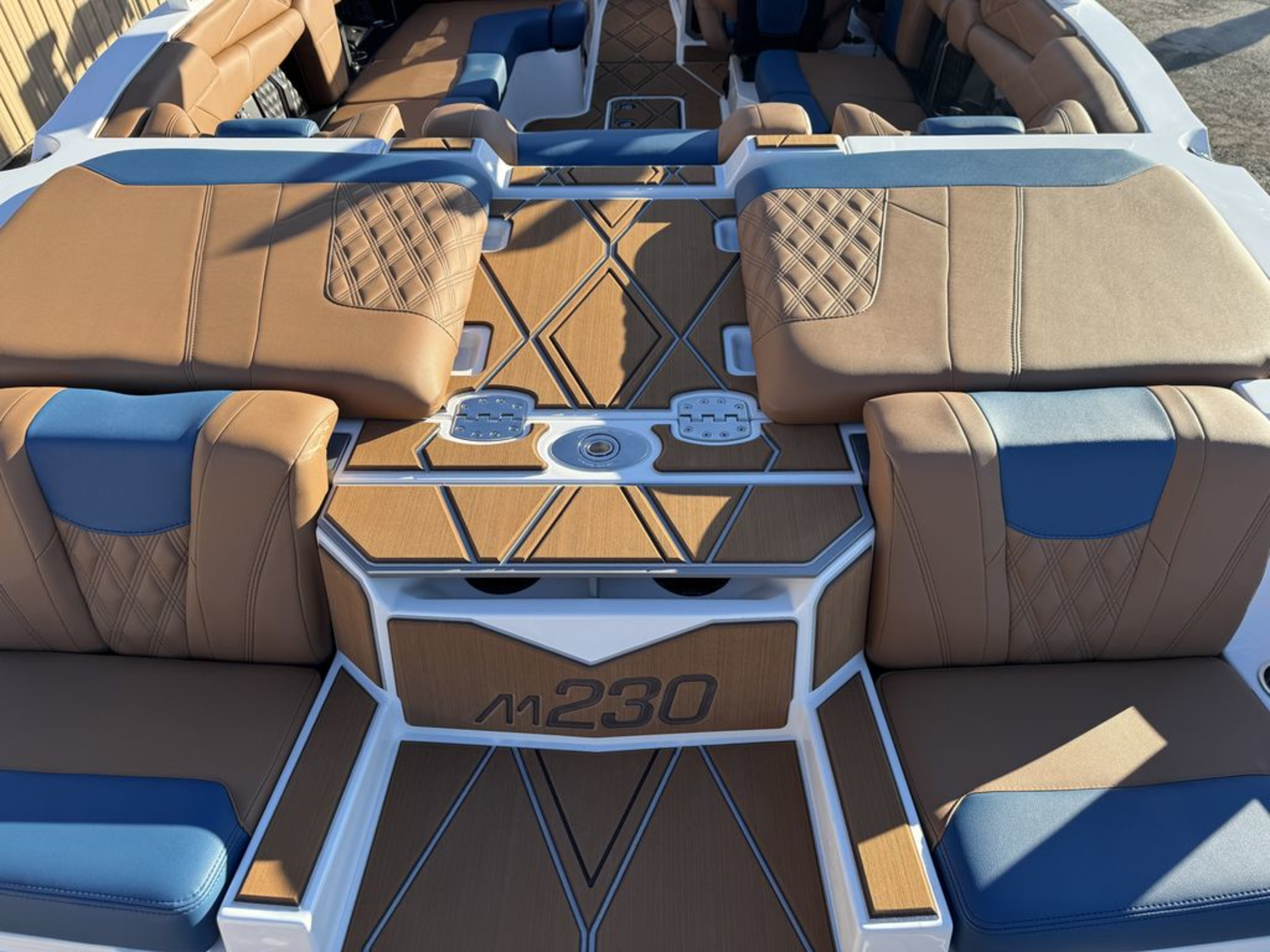 2025 Malibu Boats M230
