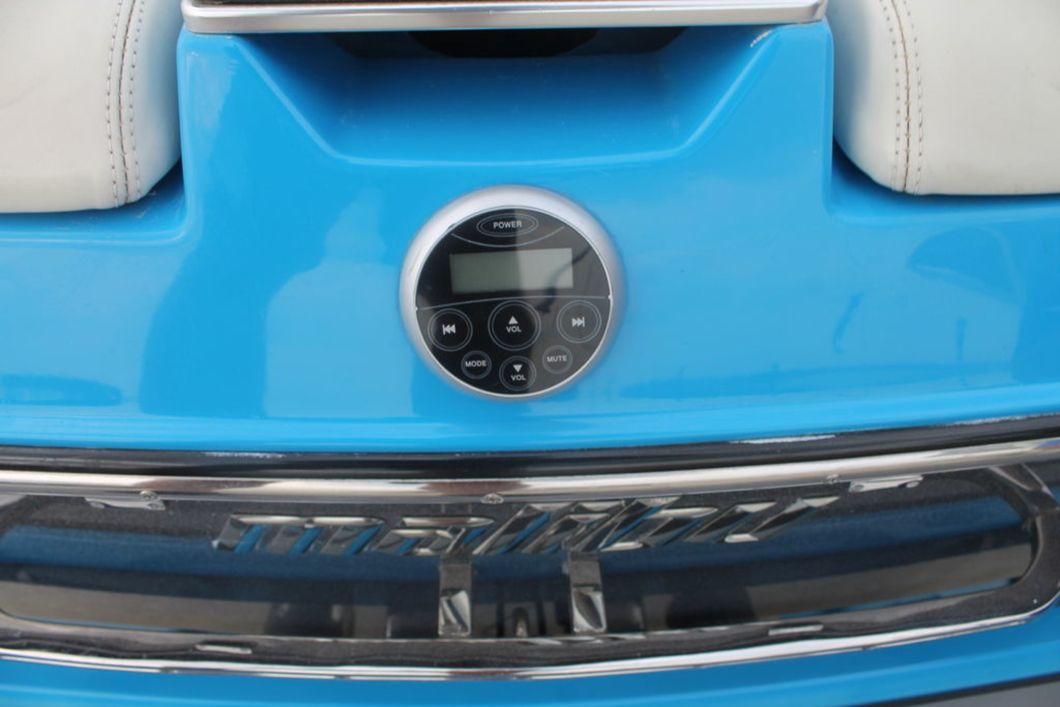 2013 Malibu Boats Wakesetter 24 MXZ