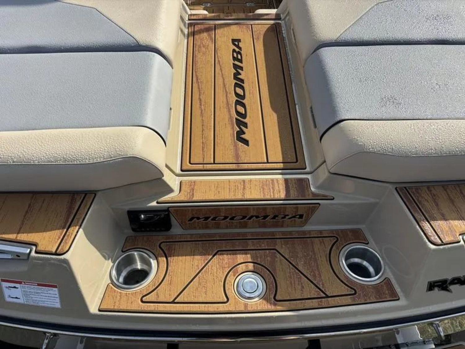 2026 MOOMBA MOJO