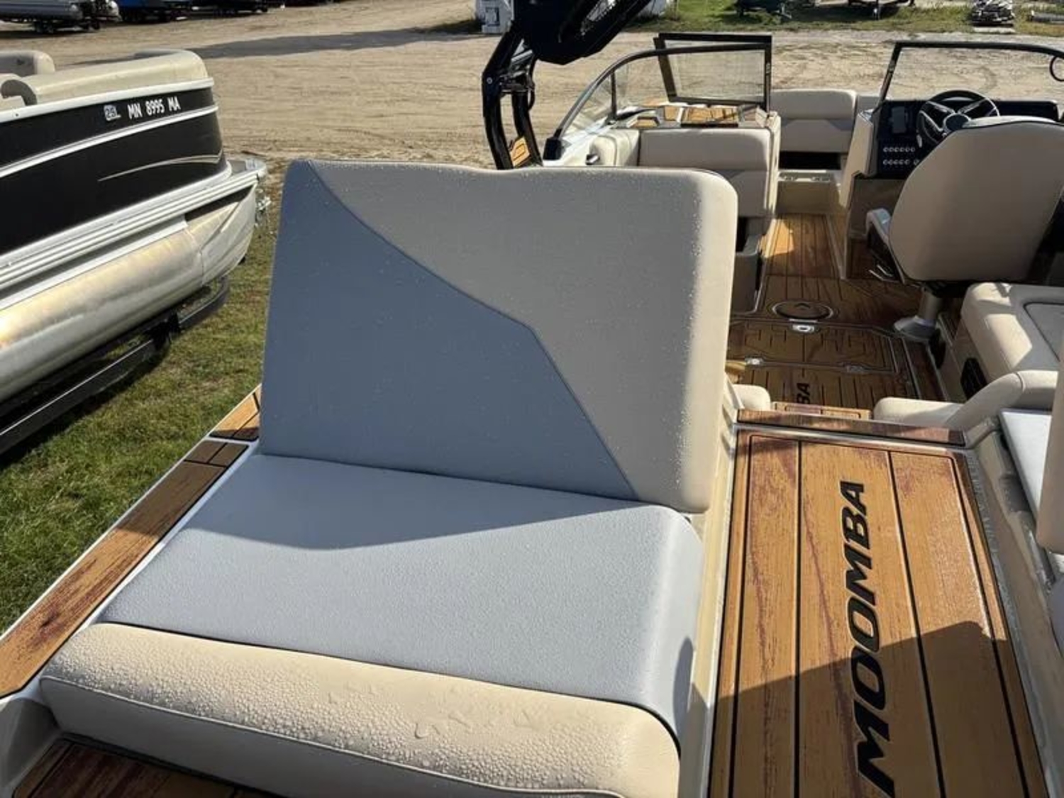 2026 MOOMBA MOJO