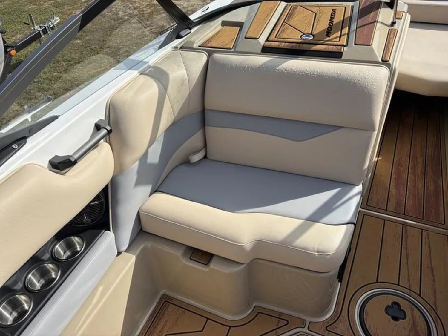 2026 MOOMBA MOJO