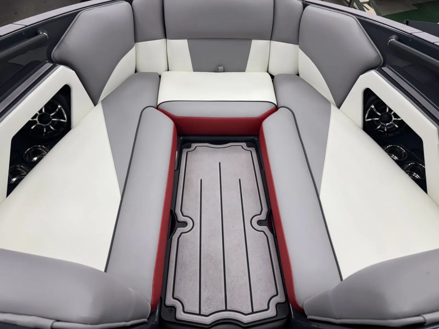 2023 MOOMBA CRAZ