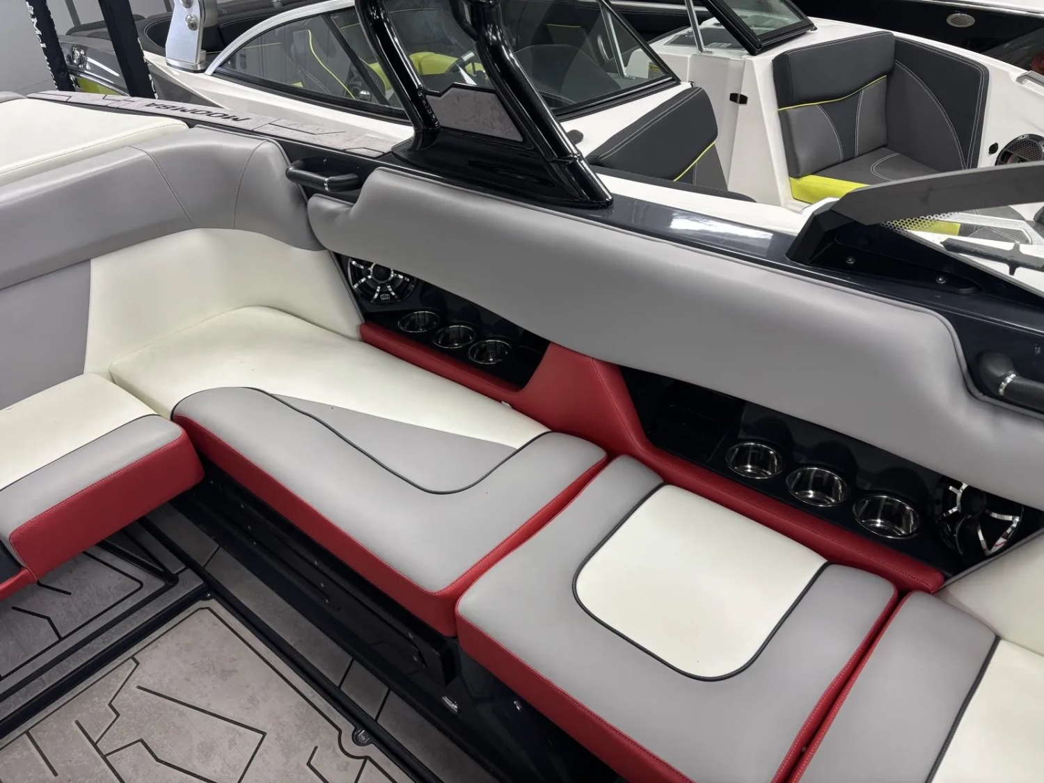2023 MOOMBA CRAZ