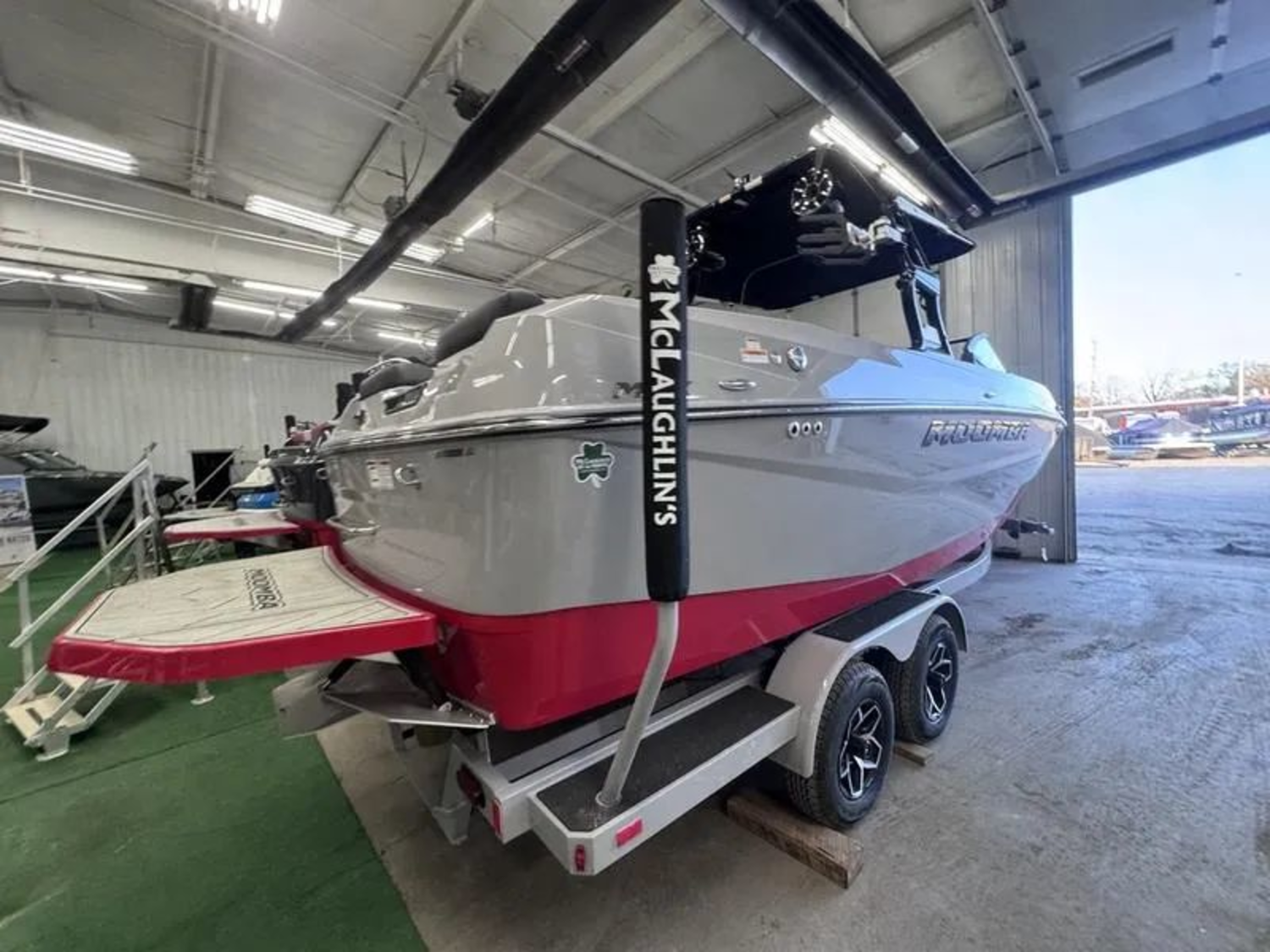 2025 MOOMBA MAX DEMO