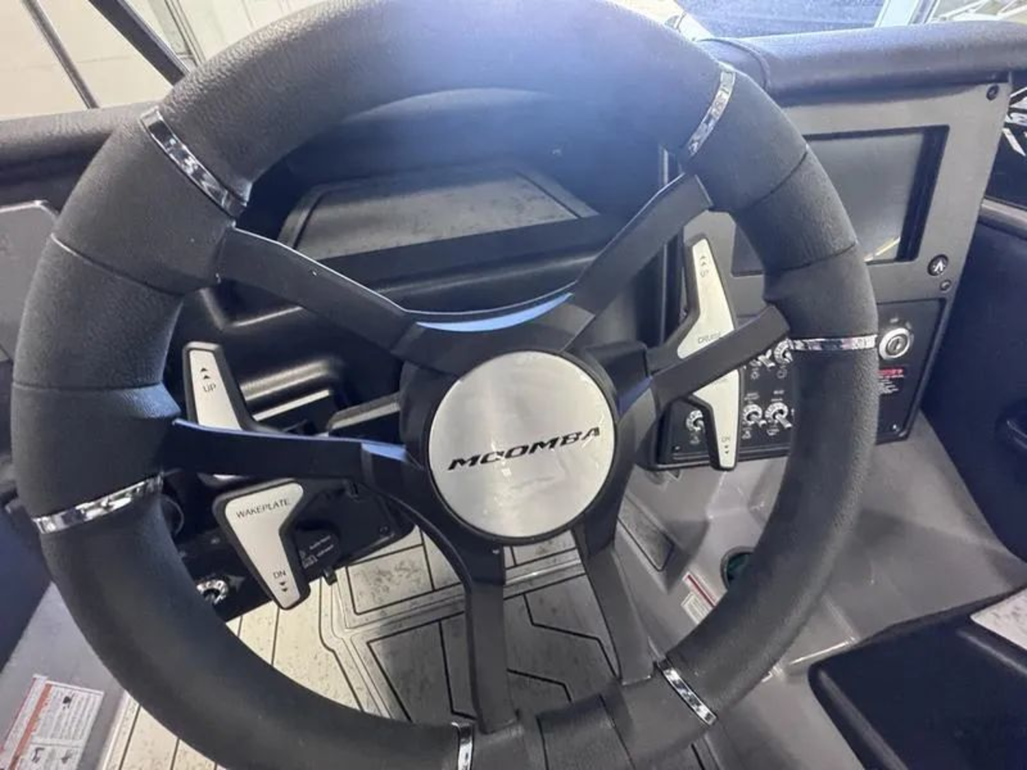 2025 MOOMBA MAX DEMO