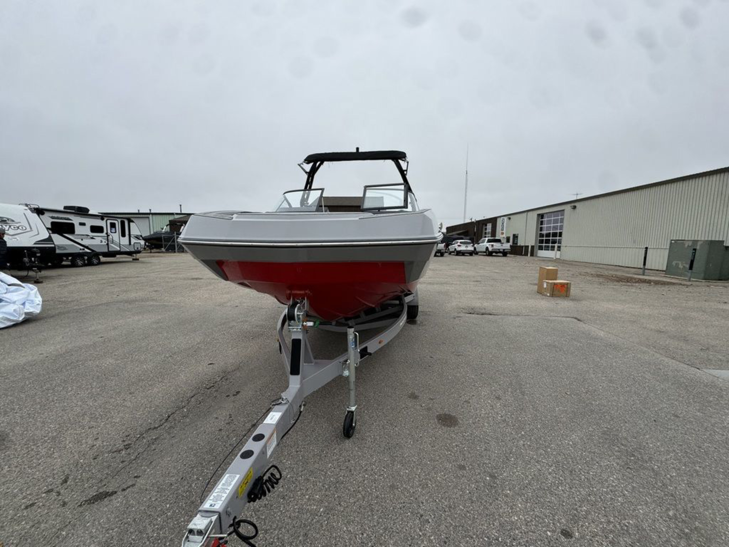 2025 MOOMBA MAX DEMO