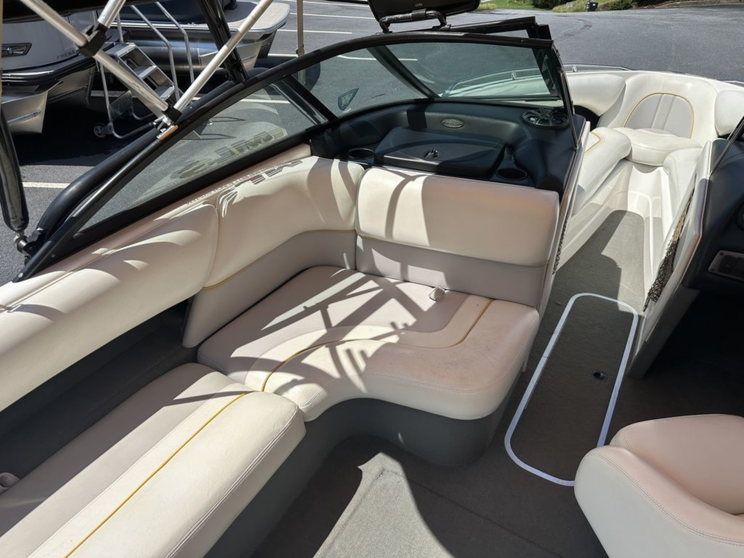 2002 Malibu 23 LSV