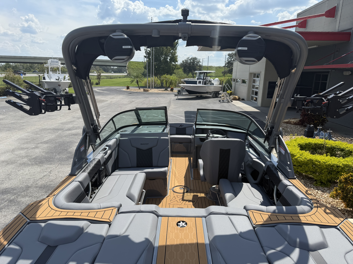 2026 MasterCraft XT20