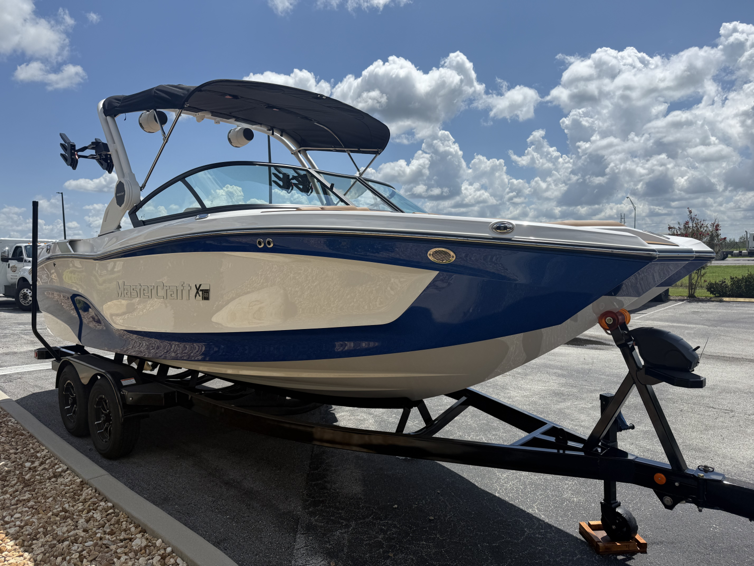 2026 MasterCraft XT22