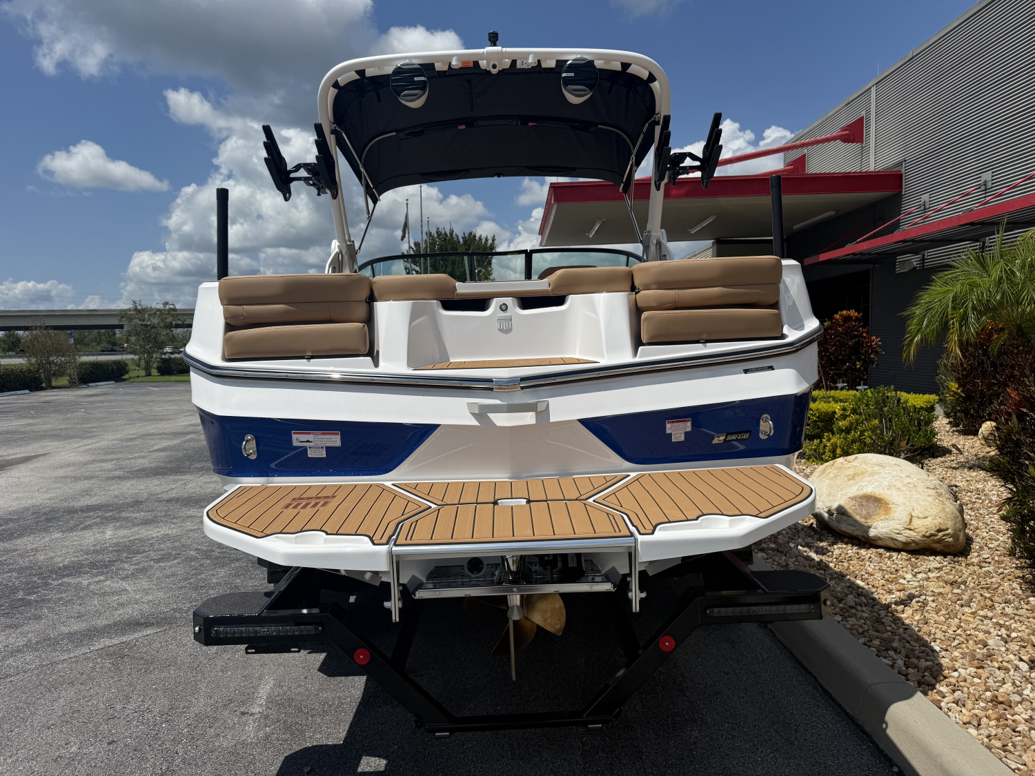 2026 MasterCraft XT22