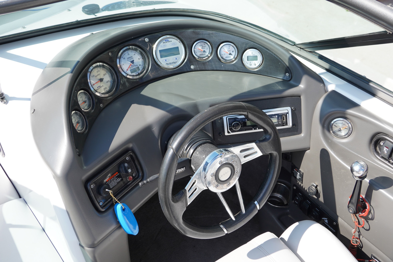 2006 Supra Launch 22 SSV