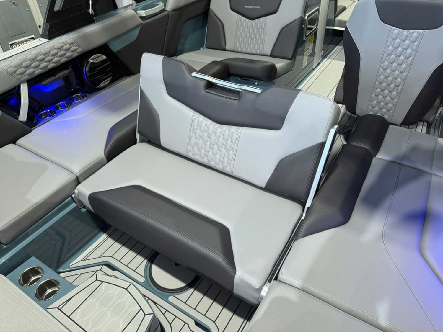 2026 Mastercraft XT23