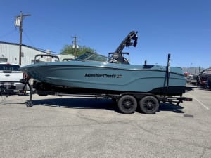 2026-mastercraft-xt23-108343-image1