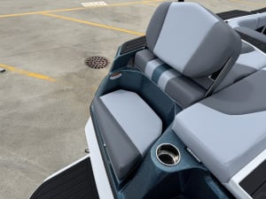 2026-mastercraft-xt22-108345-image13