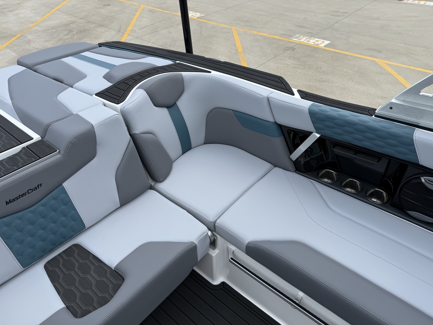 2026 MasterCraft XT22