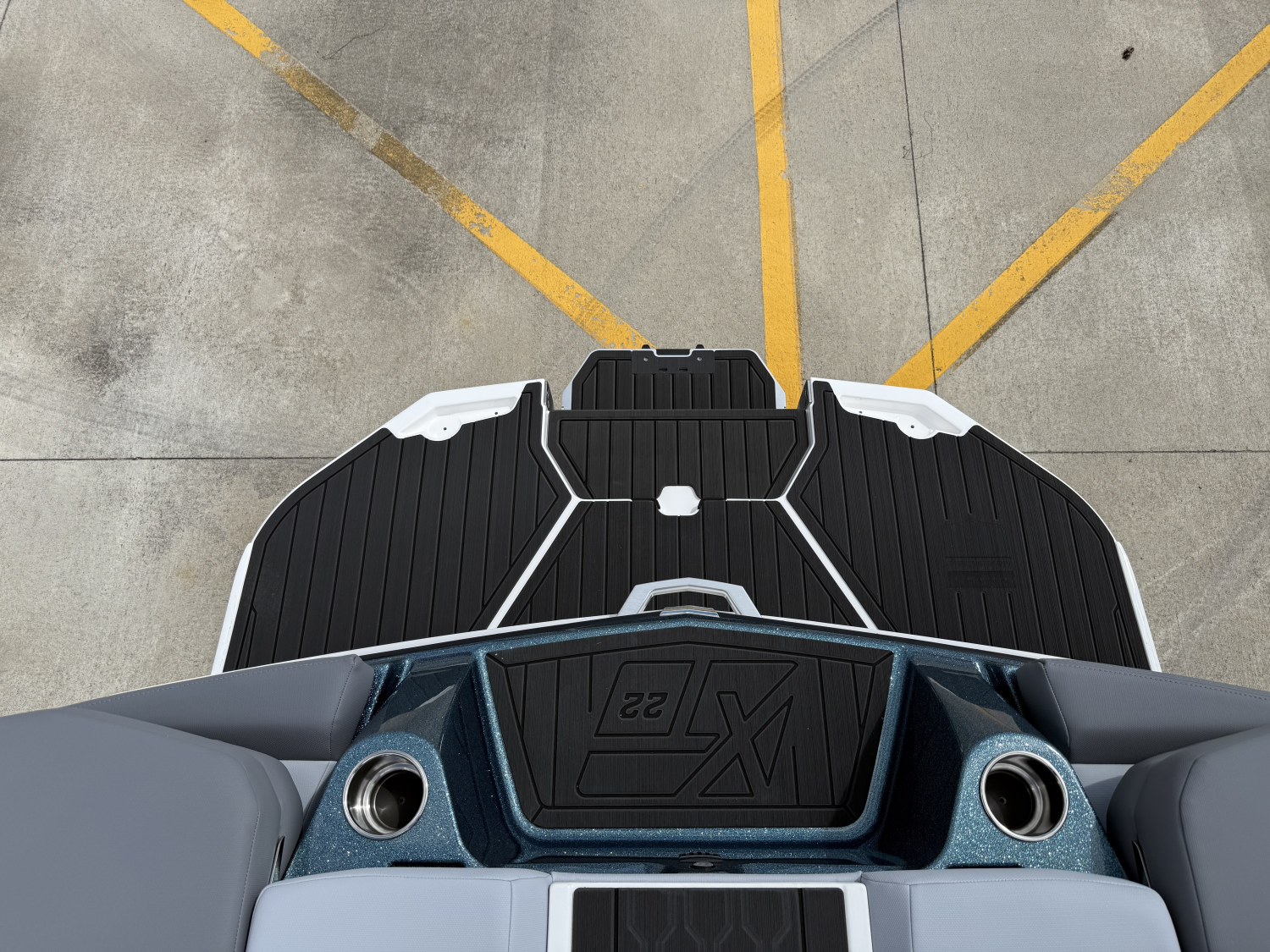 2026 MasterCraft XT22