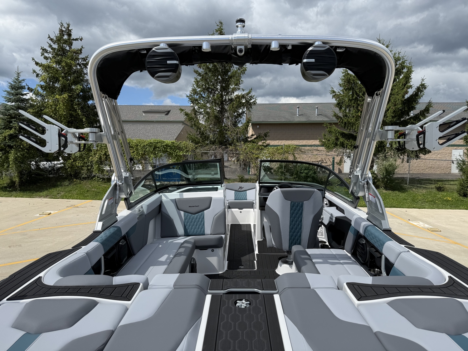 2026 MasterCraft XT22