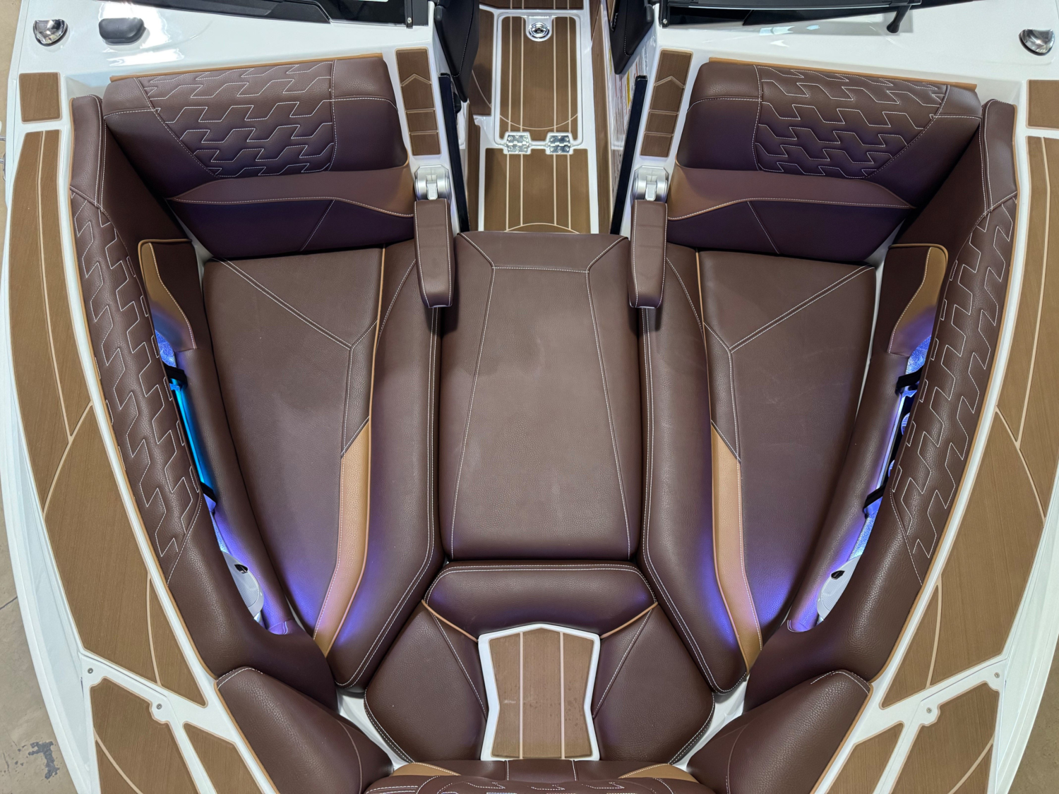 2026 Centurion Ri230