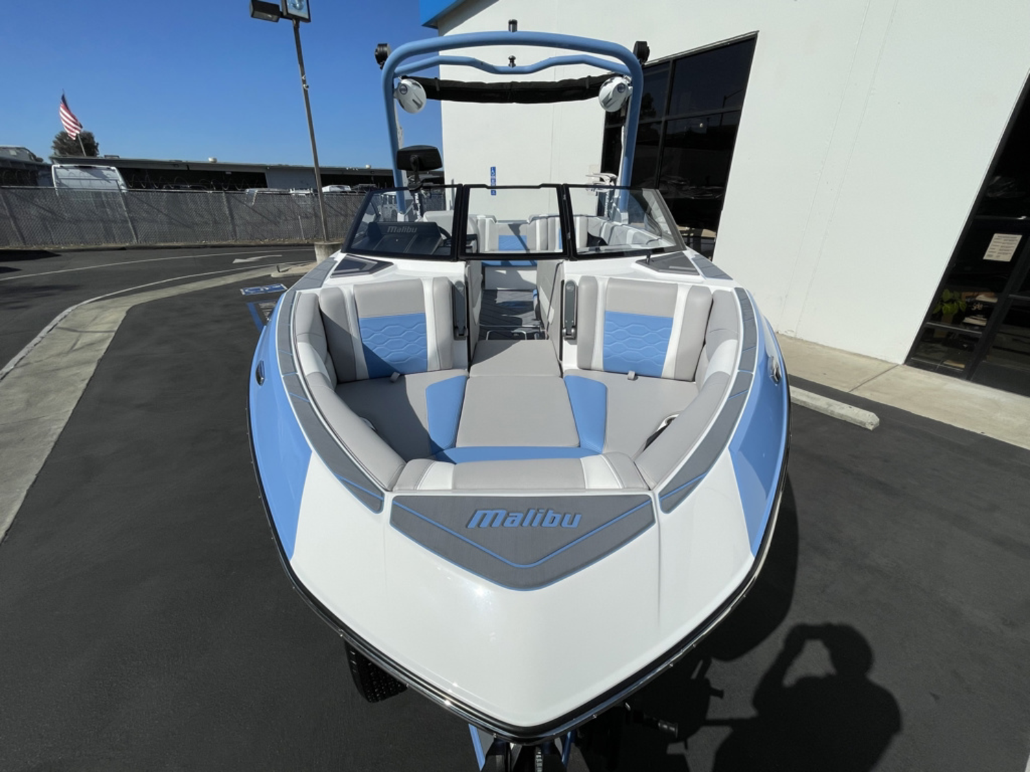 2026 Malibu Boats 23 LSV