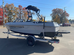 2025 Moomba Boats Mondo for sale in South Windsor, Connecticut