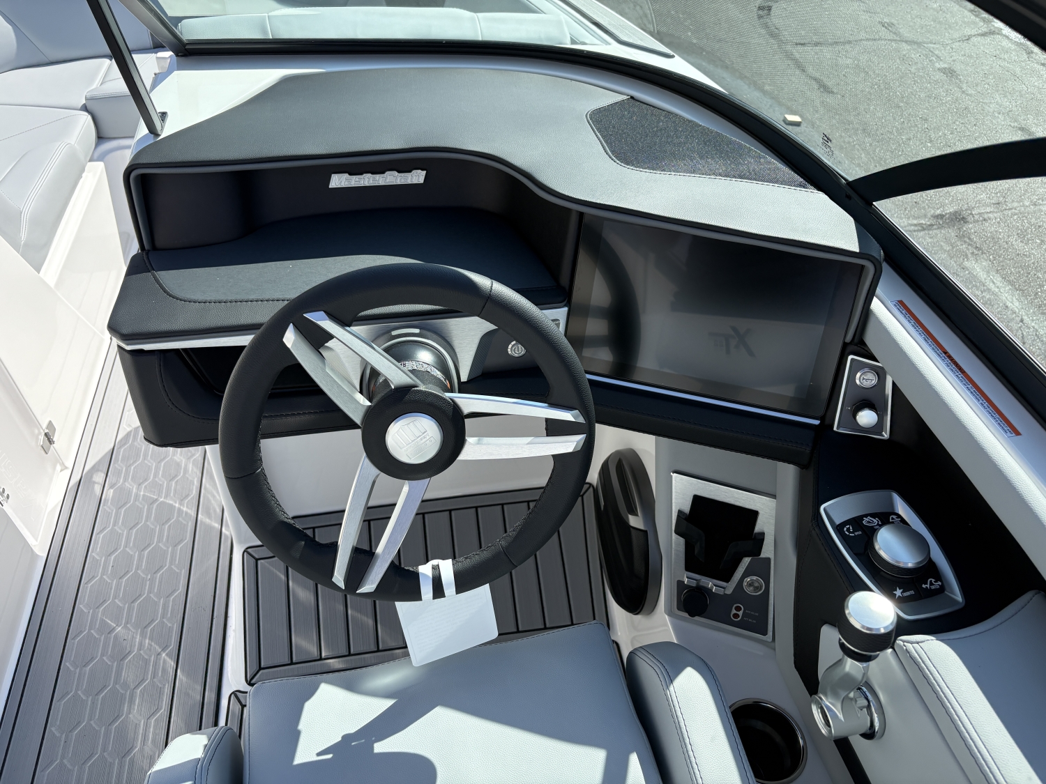 2026 MasterCraft XT22