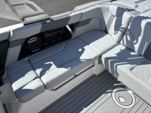 2026-mastercraft-xt22-108830-image17