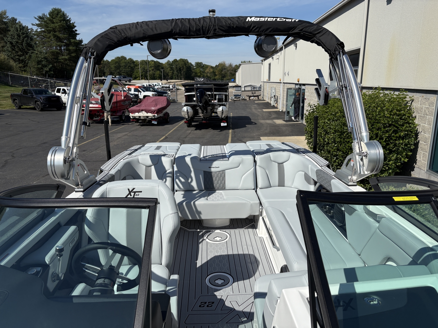 2026 MasterCraft XT22