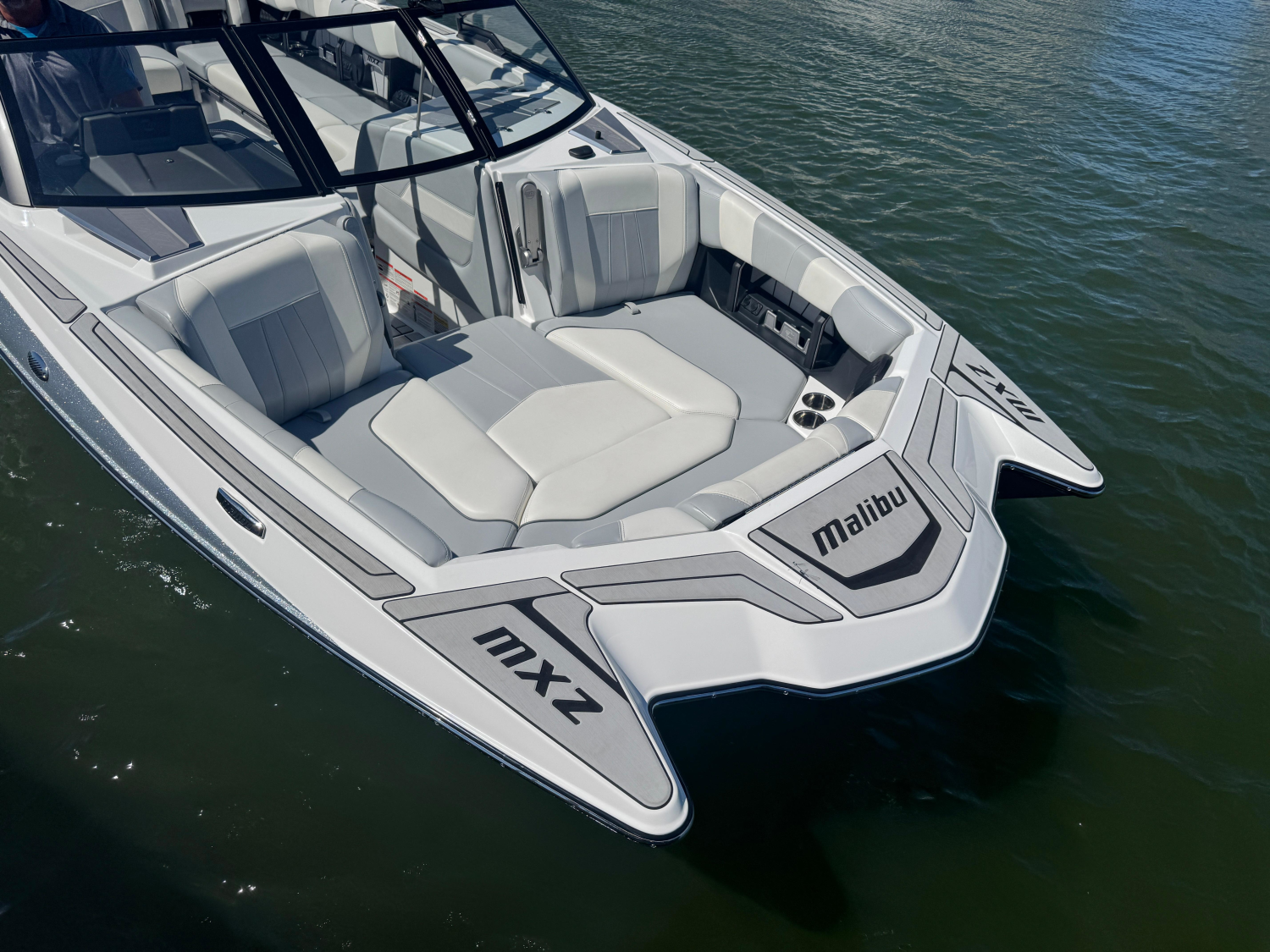 2022 Malibu Wakesetter 24 MXZ