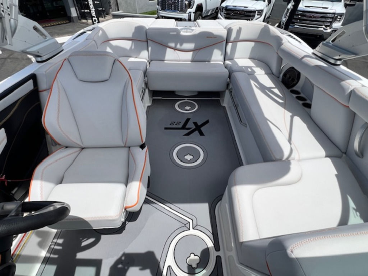 2019 Mastercraft XT22