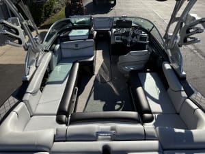 2015-mastercraft-x30-108949-image10