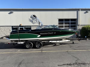 2015-mastercraft-x30-108949-image1