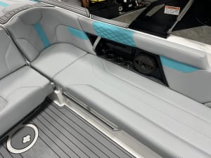 2025-mastercraft-xt23-108950-image12