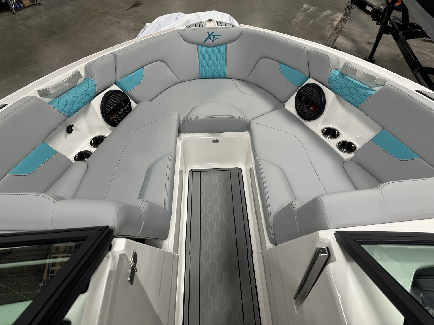 2025 MasterCraft XT23