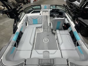 2025-mastercraft-xt23-108950-image8