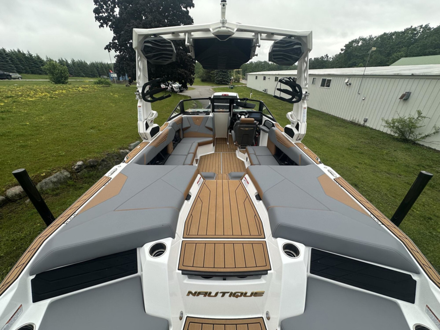 2025 Nautique S23