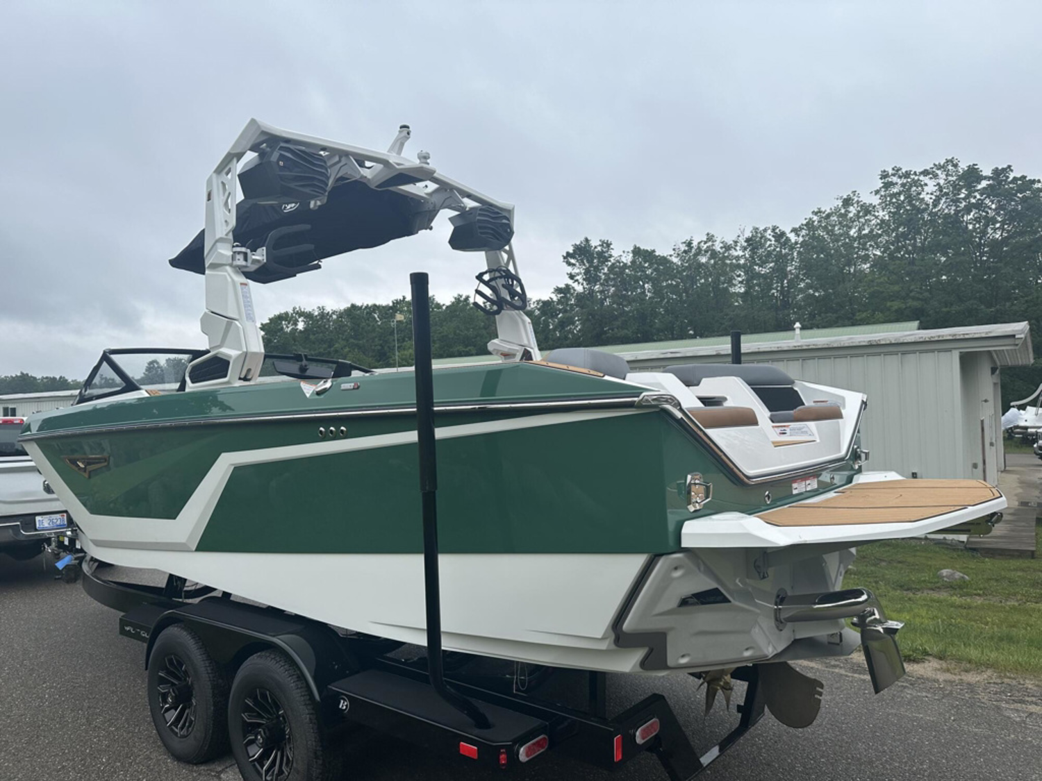 2025 Nautique S23